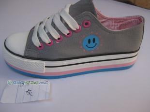 供應(yīng)庫存鞋解放鞋勞保鞋童鞋嬰兒鞋布鞋運(yùn)動鞋批發(fā)廠家女鞋女裝鞋廠_服裝服飾_世界工廠網(wǎng)中國產(chǎn)品信息庫